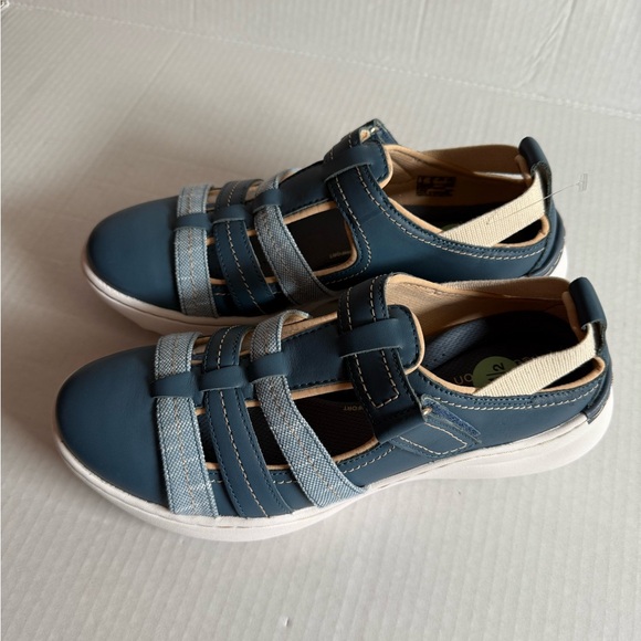 Clarks Women's Teagan Step Loafer - Picture 2 of 9